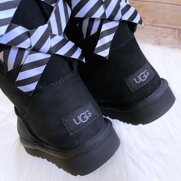 UGG Bailey Bow Diagonal Stripes Black Boots - Picture 6 of 9